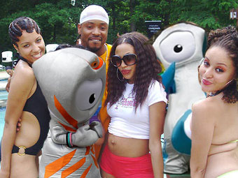 Illustration for article titled A Roundup Of London Olympic Mascot Photoshop Fun (UPDATES!)